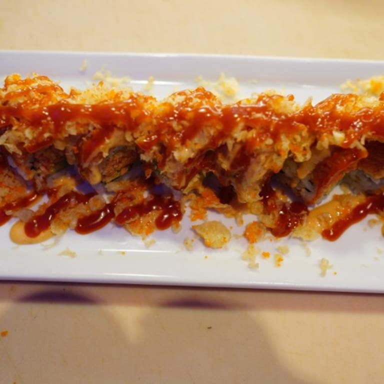 Dynamite Roll: A Sushi Sensation